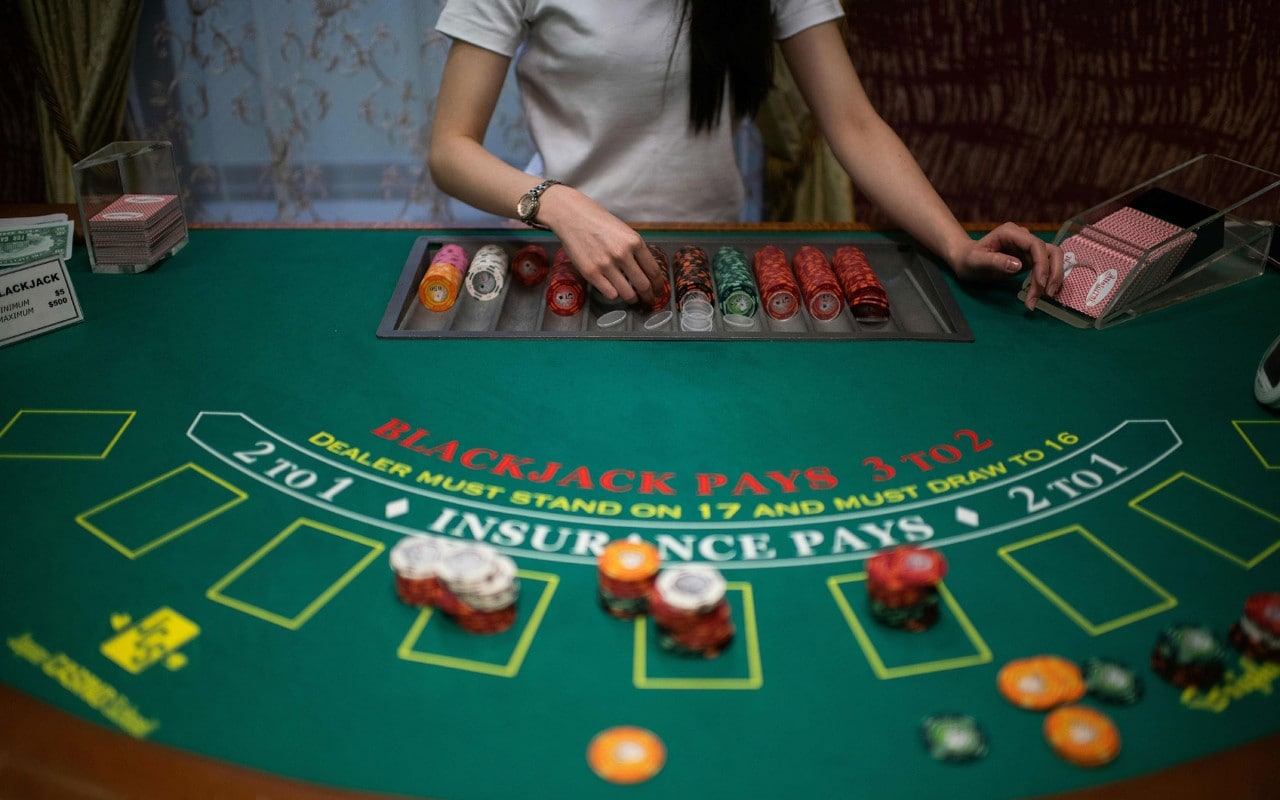 casino rules for blackjack dealer